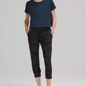 NWT lululemon ready to rulu cropped jogger size 10